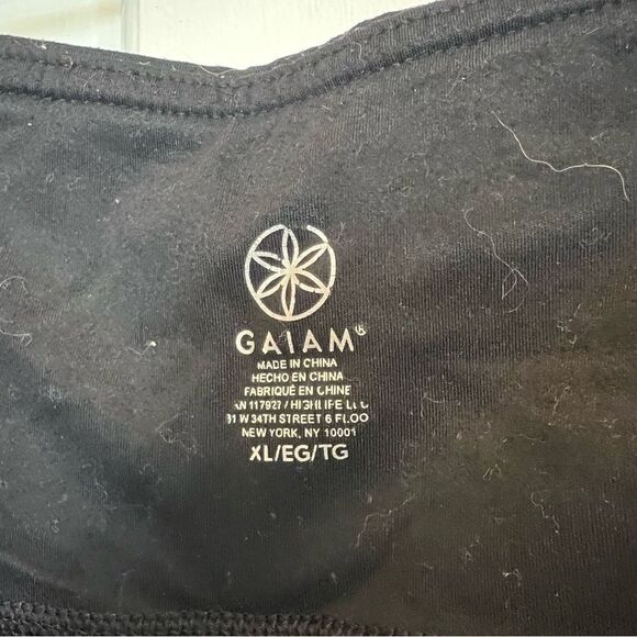 GAIAM Black High-Waisted Leggings with Criss-Cross Details - Picture 6 of 7